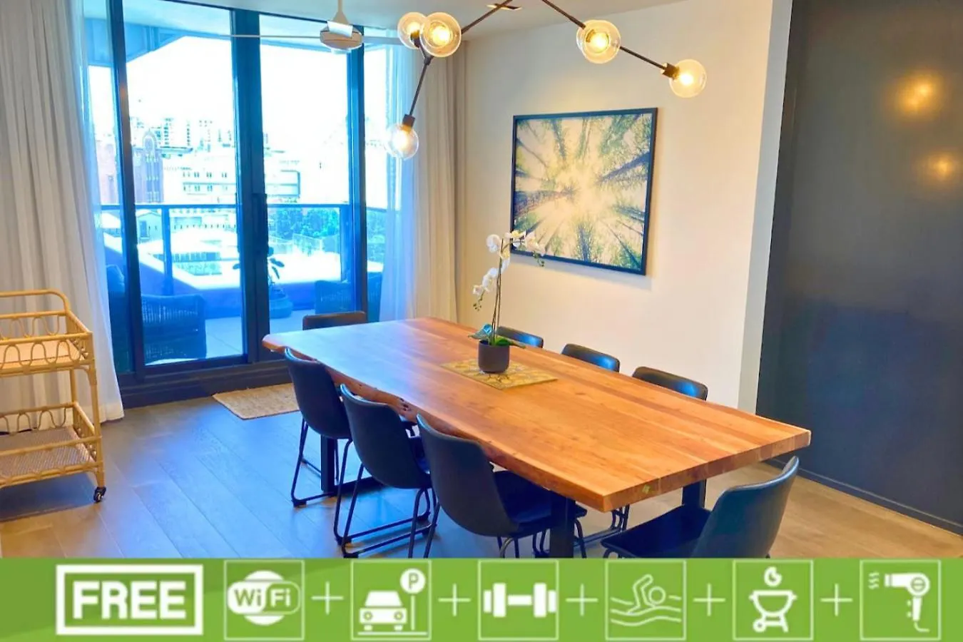 Family Friendly 3 Bedroom Apt W Car Park Brisbane 0*,  Australien