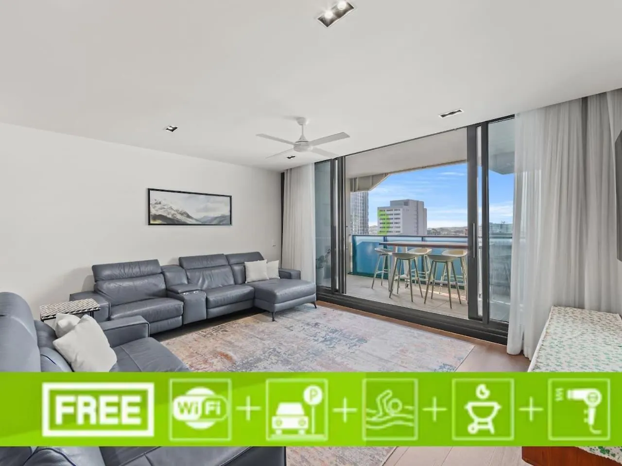 Family Friendly 3 Bedroom Apt W Car Park Brisbane 0*,  Australien